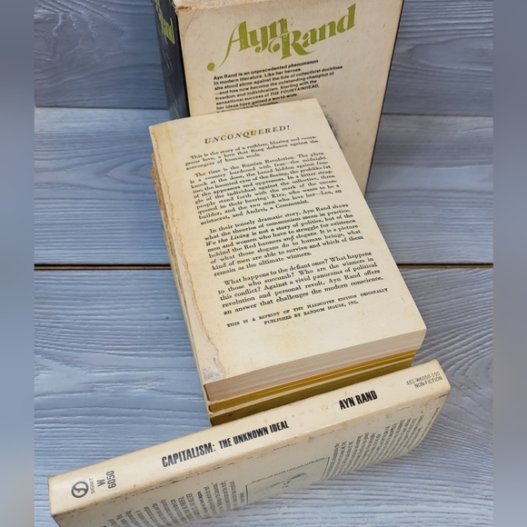RARE Ayn Rand - 7 Book Collection - A Vintage Signet Gift Pack of Seven Books - Picture 8 of 16